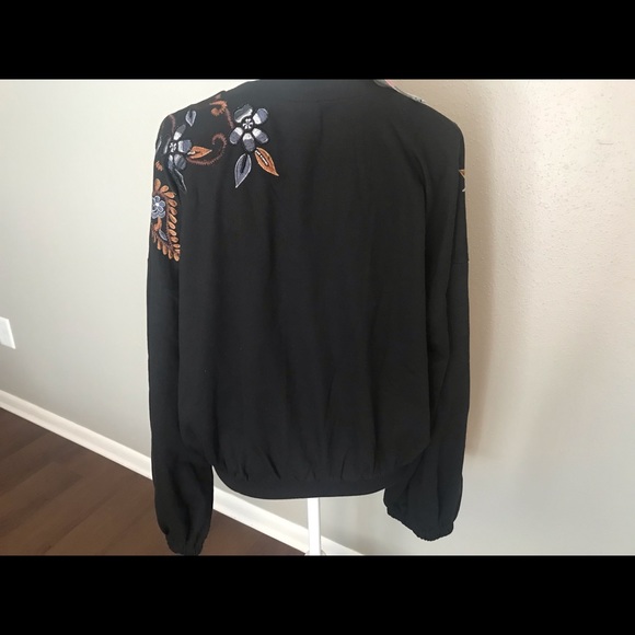 NWT Chelsea & Violet beaded pullover! - Picture 3 of 6